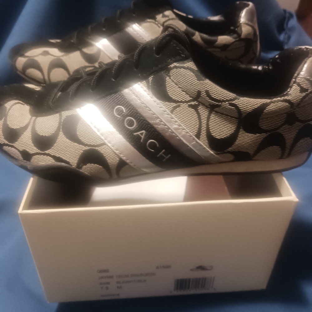 Women shoes